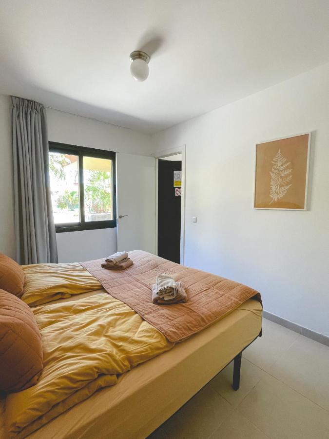 Seaside Apartment Corralejo : A Cozy Holiday Home In A Peaceful Well Located Green Complex Buitenkant foto